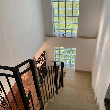 Villa Garden House Near