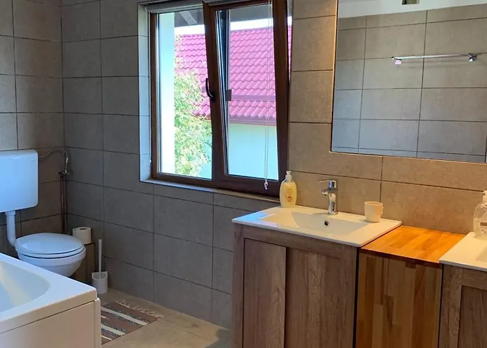 Garden House Near * 克卢日-纳波卡