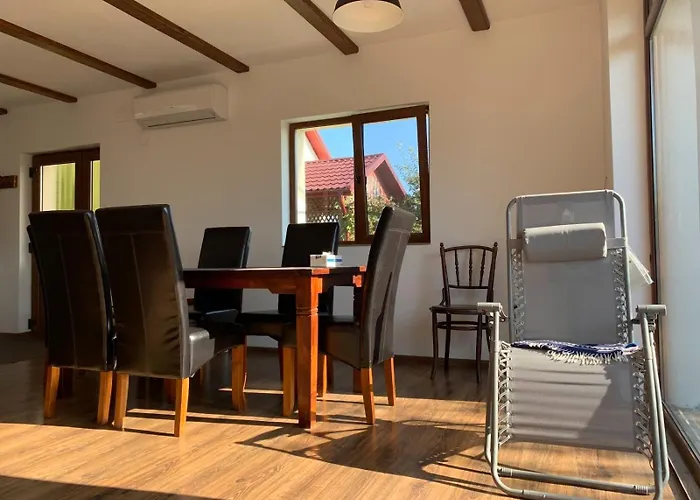 Garden House Near Kaloşvar